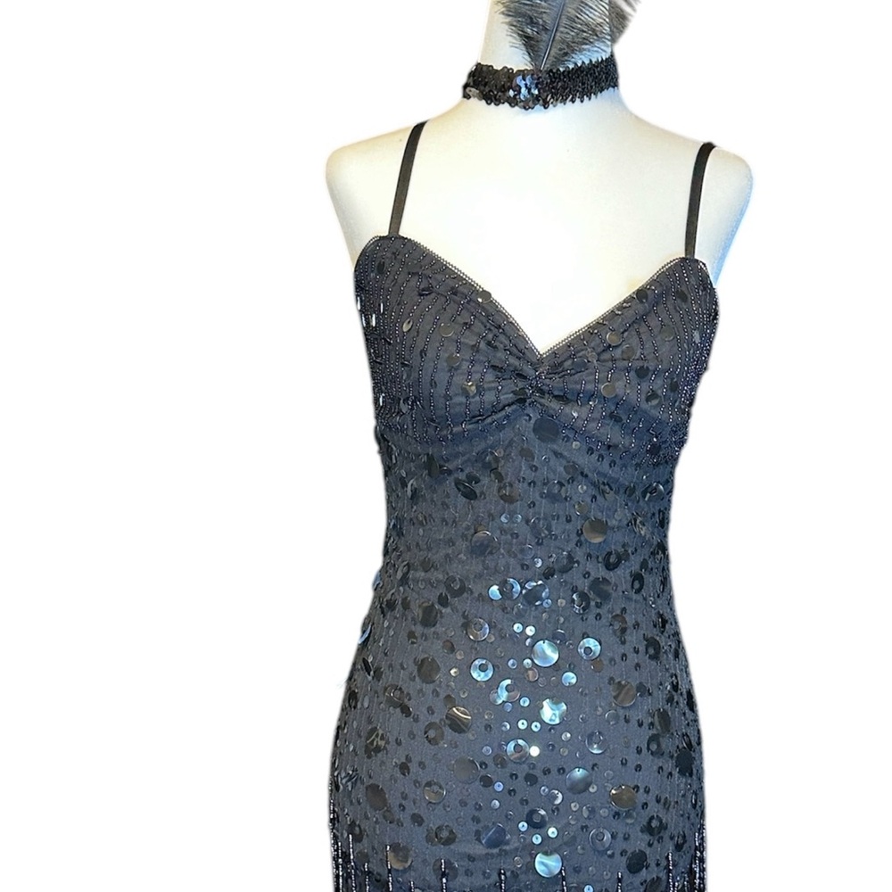 Elegant Flapper Girl Black Sequin Dress Halloween Costume fits a small/medium
